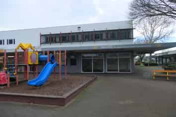 Bargain in Bishopdale - Retail/office options