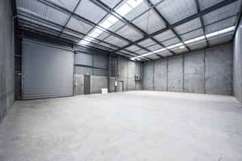 New 442sqm industrial - Unbeatable value!