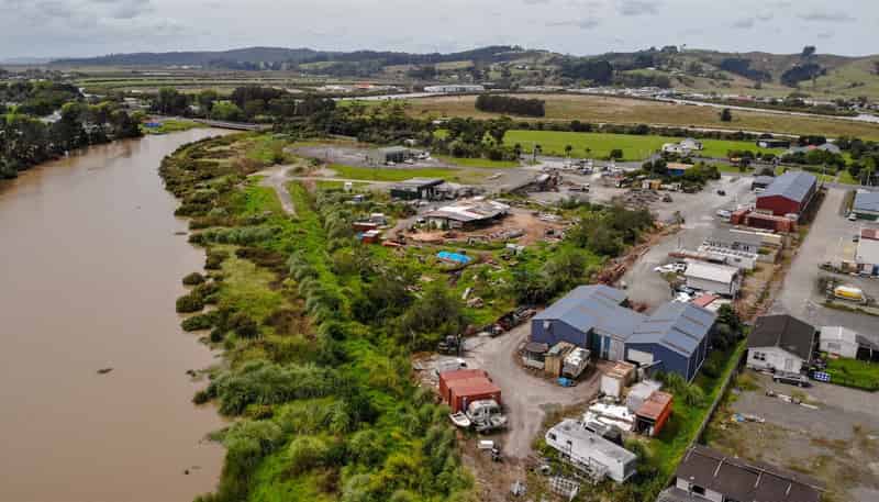 109 - 111 Mill Road, Helensville