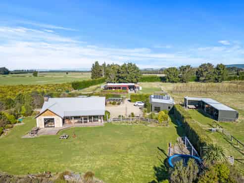205 Inglis Road, Okuku