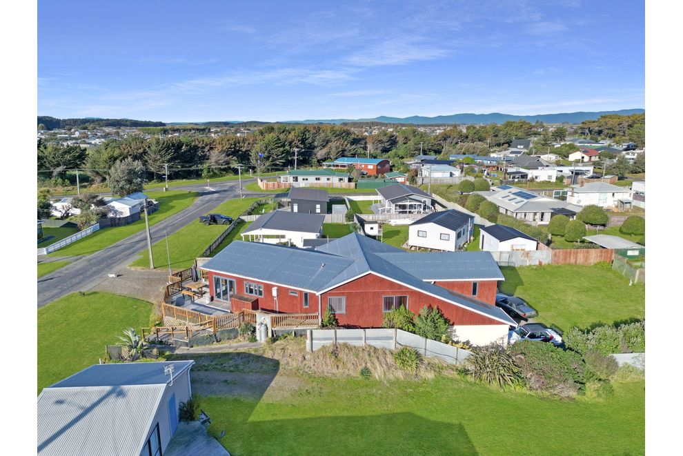 4 Trafalgar Street, Foxton Beach, Horowhenua For Sale realestate.co.nz