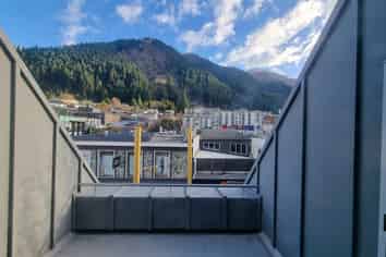 A Balcony for every Staff Member - QN CBD Office