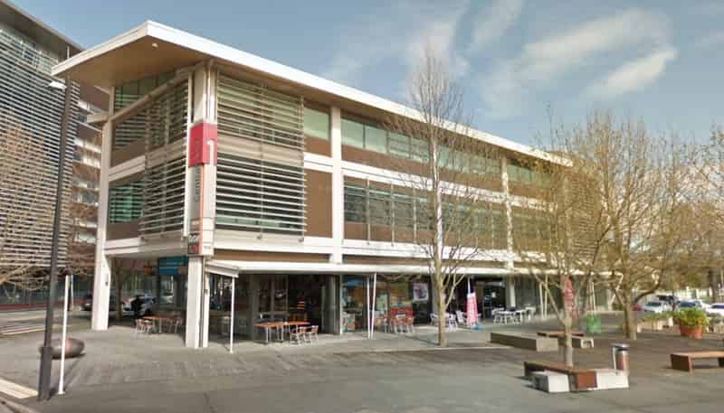 4 Henderson Valley Road, Central One, Henderson