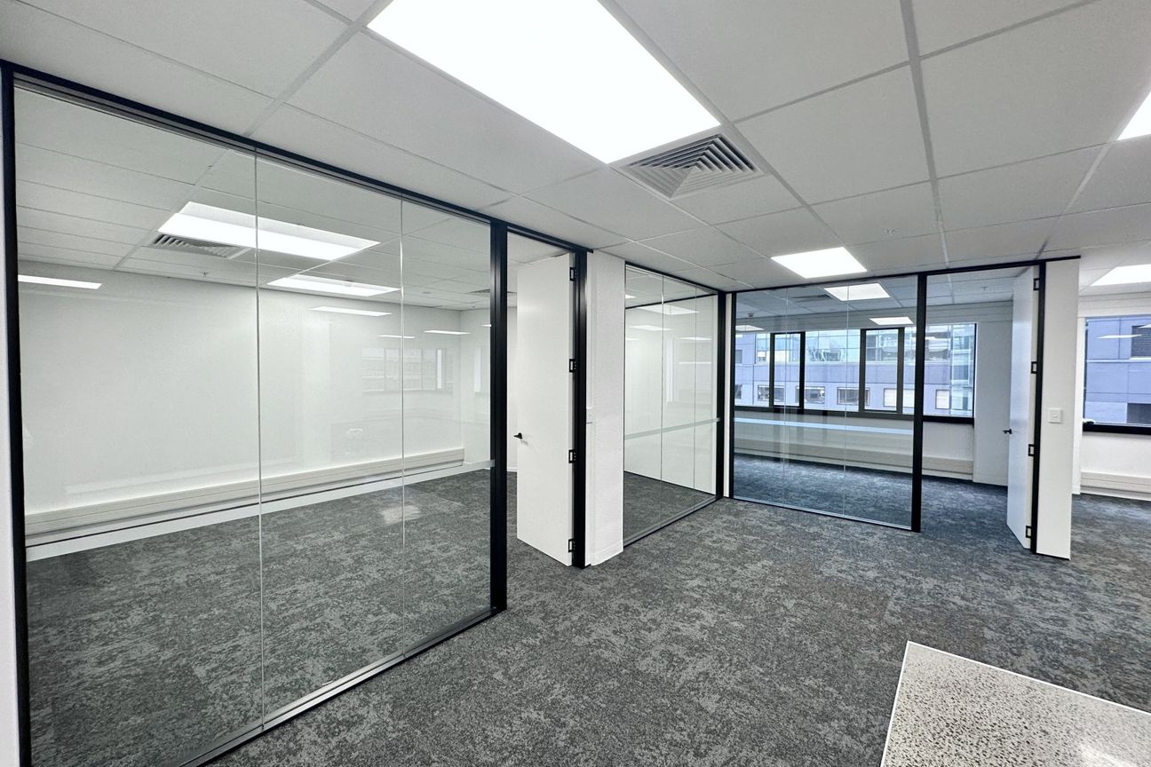 Brand new, functional, well located - Bild 3