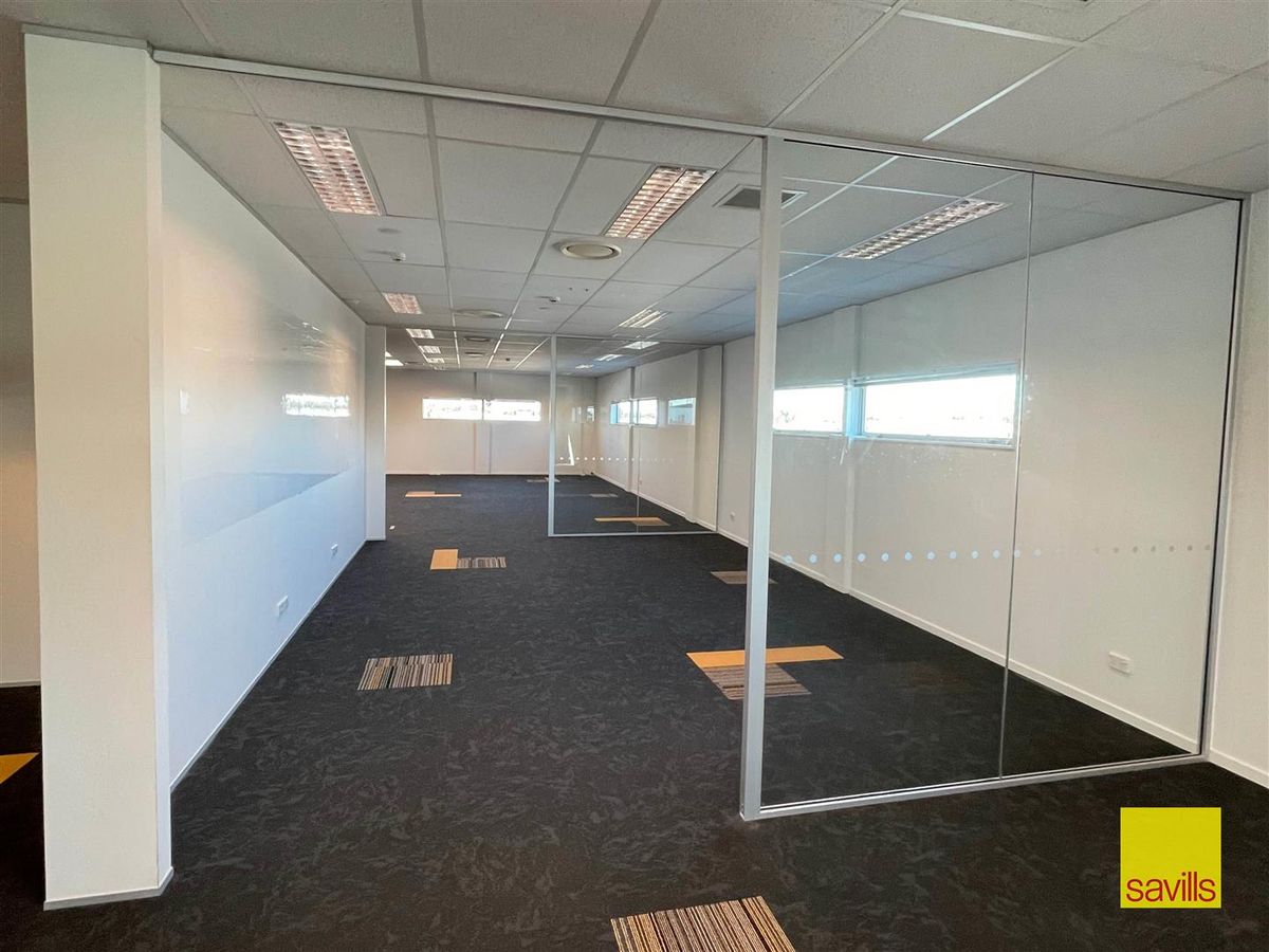 Modern Office for Lease - Més
