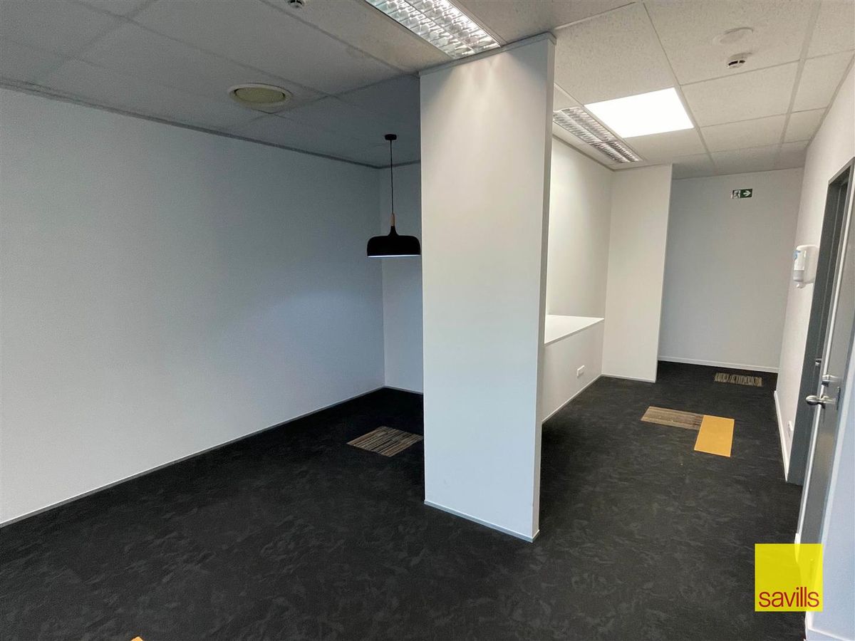 Modern Office for Lease - Vista 3
