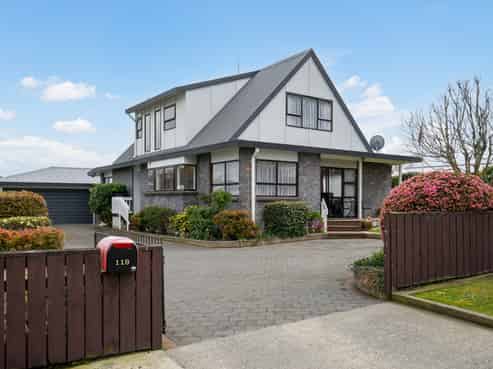 119 Burns Street, Leamington