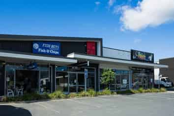 MODERN RETAIL SHOP FOR INVESTMENT
