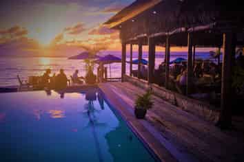 Beachfront Bliss: Award-Winning Restaurant
