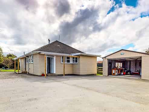 40 Gray Street, Hinds