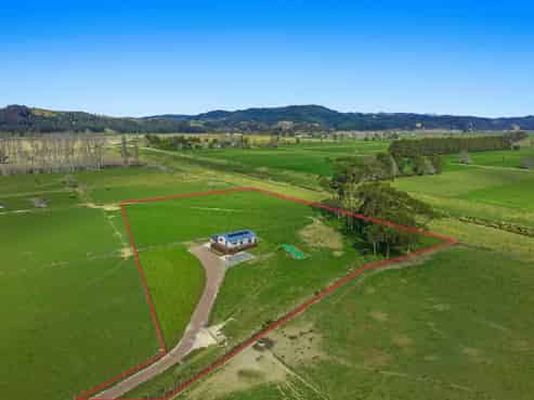 81C Mason Road, Poroporo