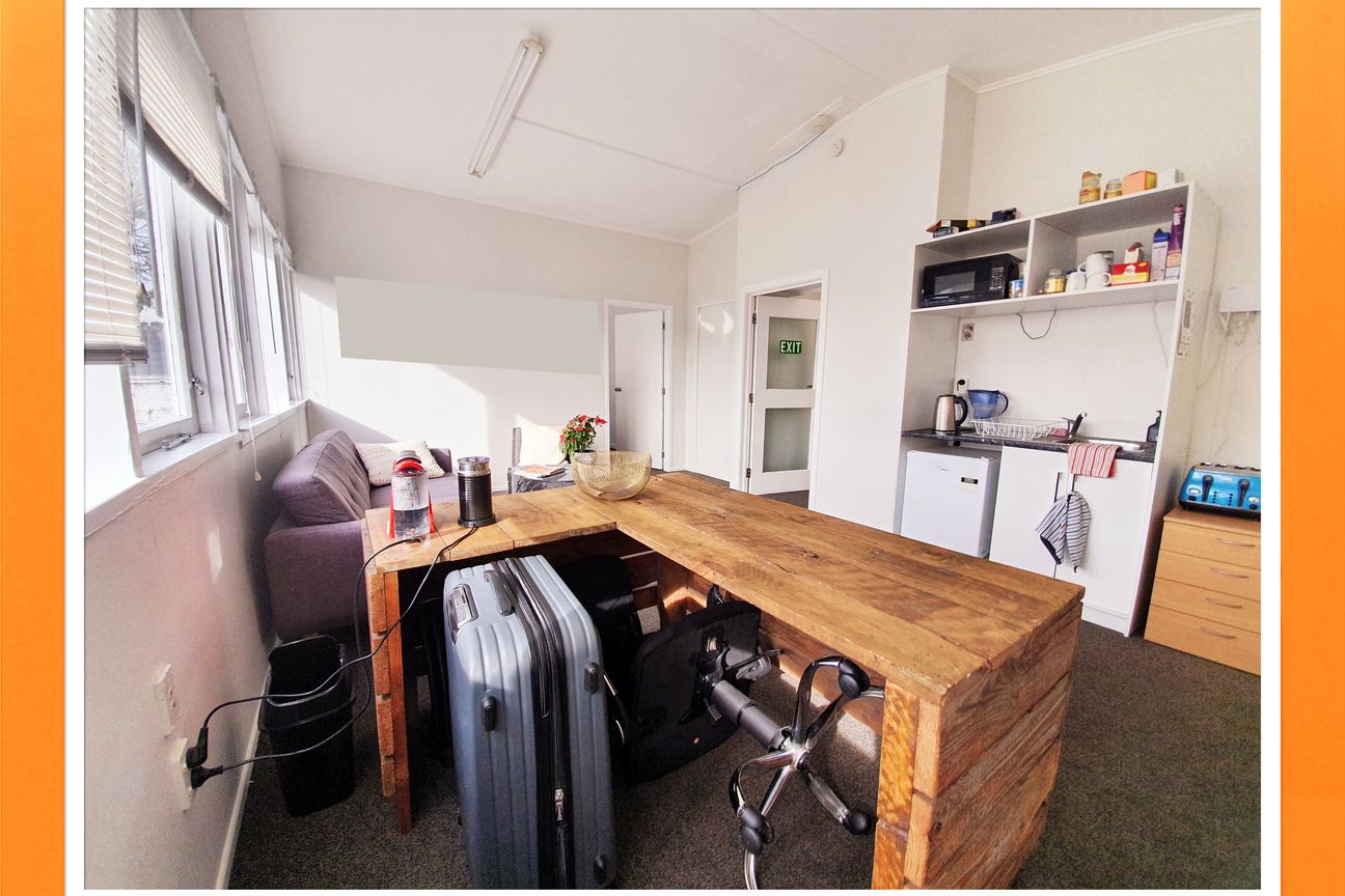 Small and Affordable Office - Bild 4