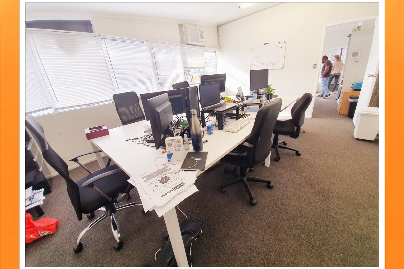Small and Affordable Office - Bild 6