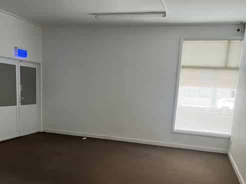 Prominent office space ground floor