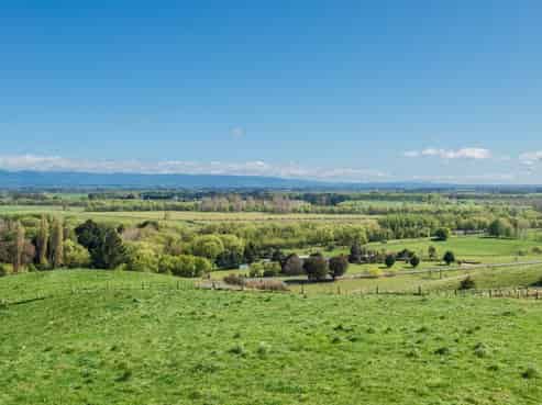 17 Maharakeke Road, Waipukurau
