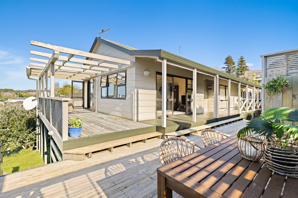 Sold 9 Coquette Street, Warkworth realestate.co.nz