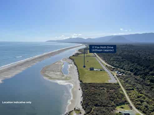 17 Fox Moth Drive, Haast