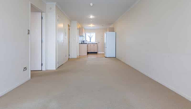 B408/176 Broadway, Newmarket