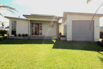 113 Corokia Place, Matarangi