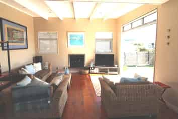 113 Corokia Place, Matarangi