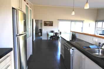 130 Waimaire Avenue, Matarangi