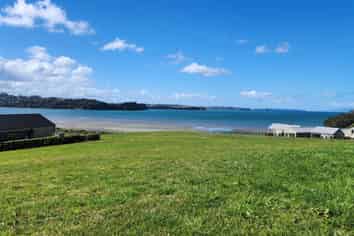 1 Takahuri Place, Hibiscus Coast Surrounds