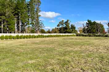 12 Miles Lane, Carterton