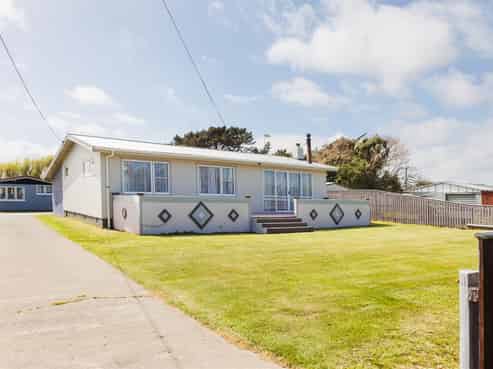 1938 Parewanui Road, Parewanui/Scott's Ferry