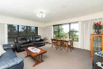 74 Hall Road, Peacocke