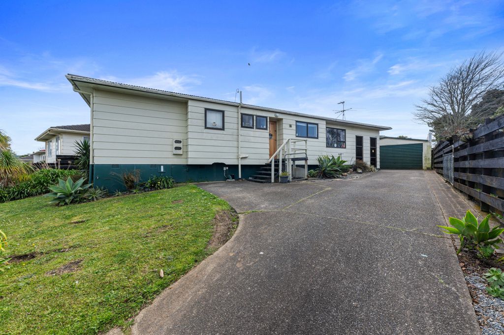 Sold 7 Waimai Avenue, Weymouth realestate.co.nz
