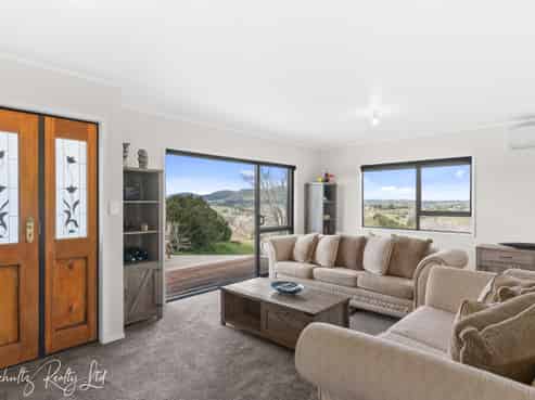 33 Nikau Lane, Maungaturoto