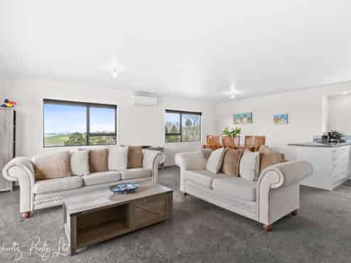 33 Nikau Lane, Maungaturoto