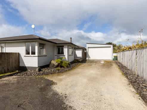 1057 Junction Road, Egmont Village