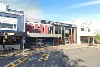 Central Commercial Space on Victoria For Lease
