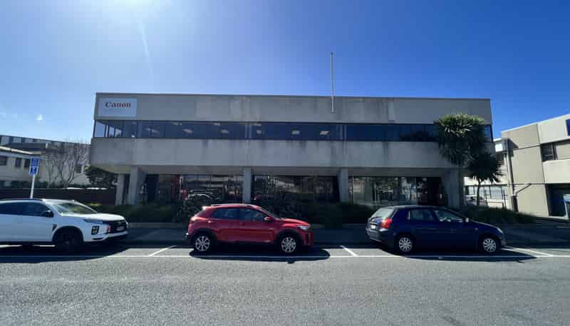 15-17 Kings Crescent, Hutt Central