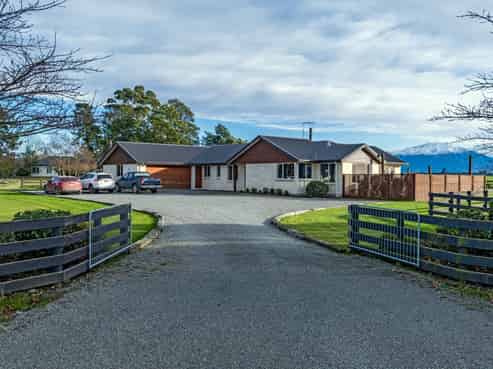 425 Mayfield Valetta Road, Westerfield