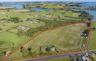 41 Wharf Road, Clarks Beach