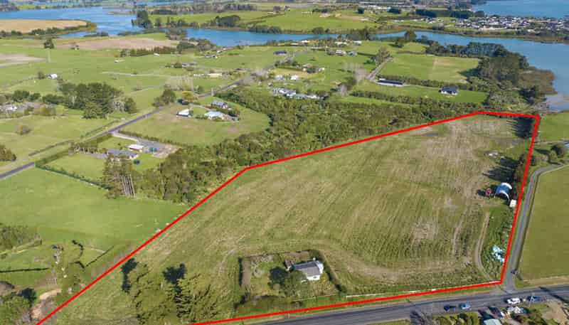 41 Wharf Road, Clarks Beach