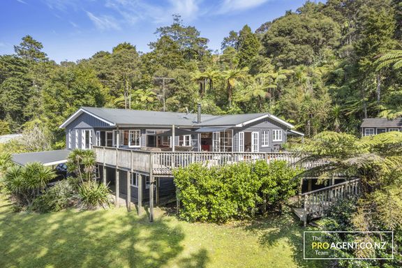 Sold - 395 Huia Road, Titirangi - realestate.co.nz