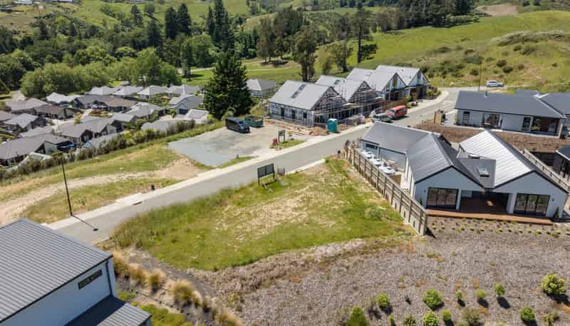  Hill Tops Way, Stoke