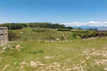  Hill Tops Way, Stoke