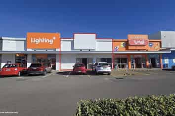 Opportunity in successful HomeZone Shopping Centre