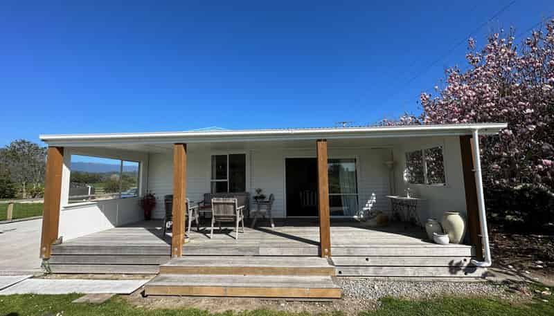 14 Curries Road, Karamea