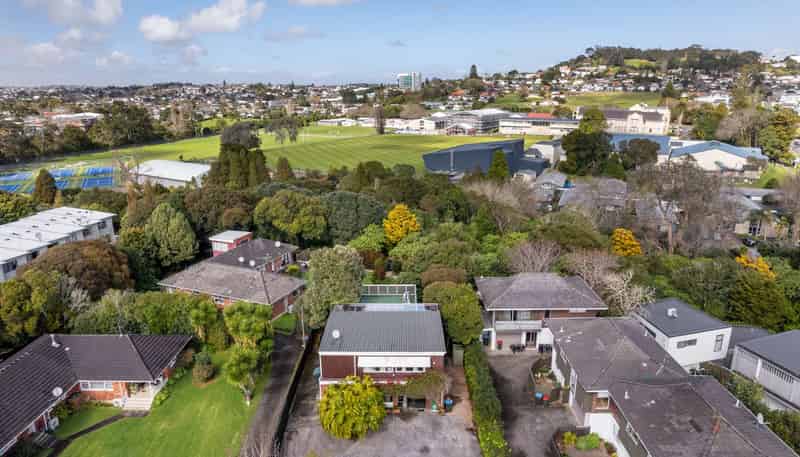 130B Taylors Road, Mount Albert
