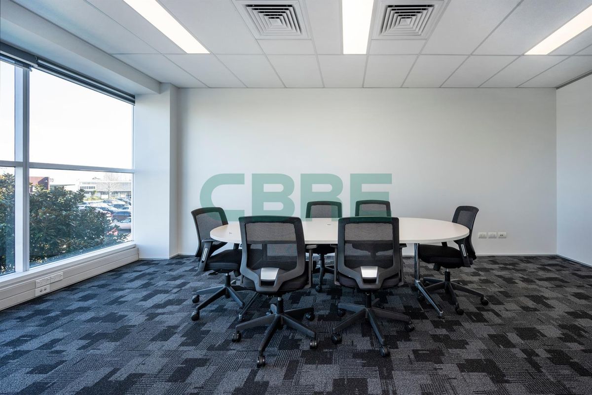 CBRE - Large Quality Office With Ample Parking