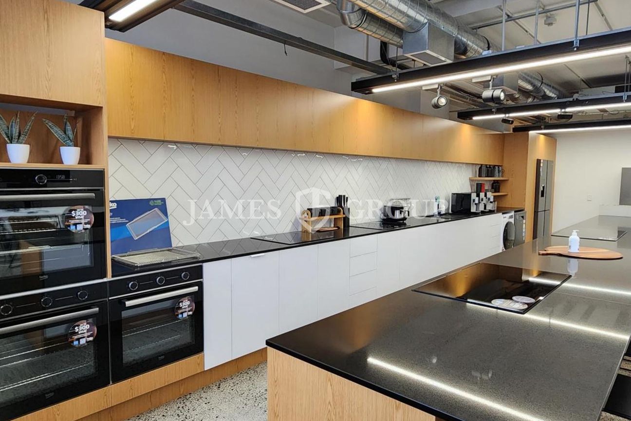 STUNNING FITTED PARNELL OFFICE - View 2