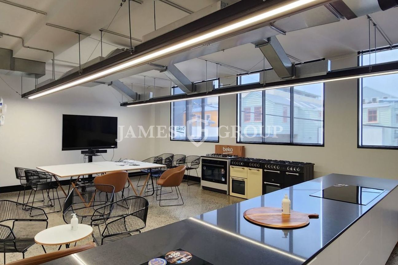 STUNNING FITTED PARNELL OFFICE - View 3