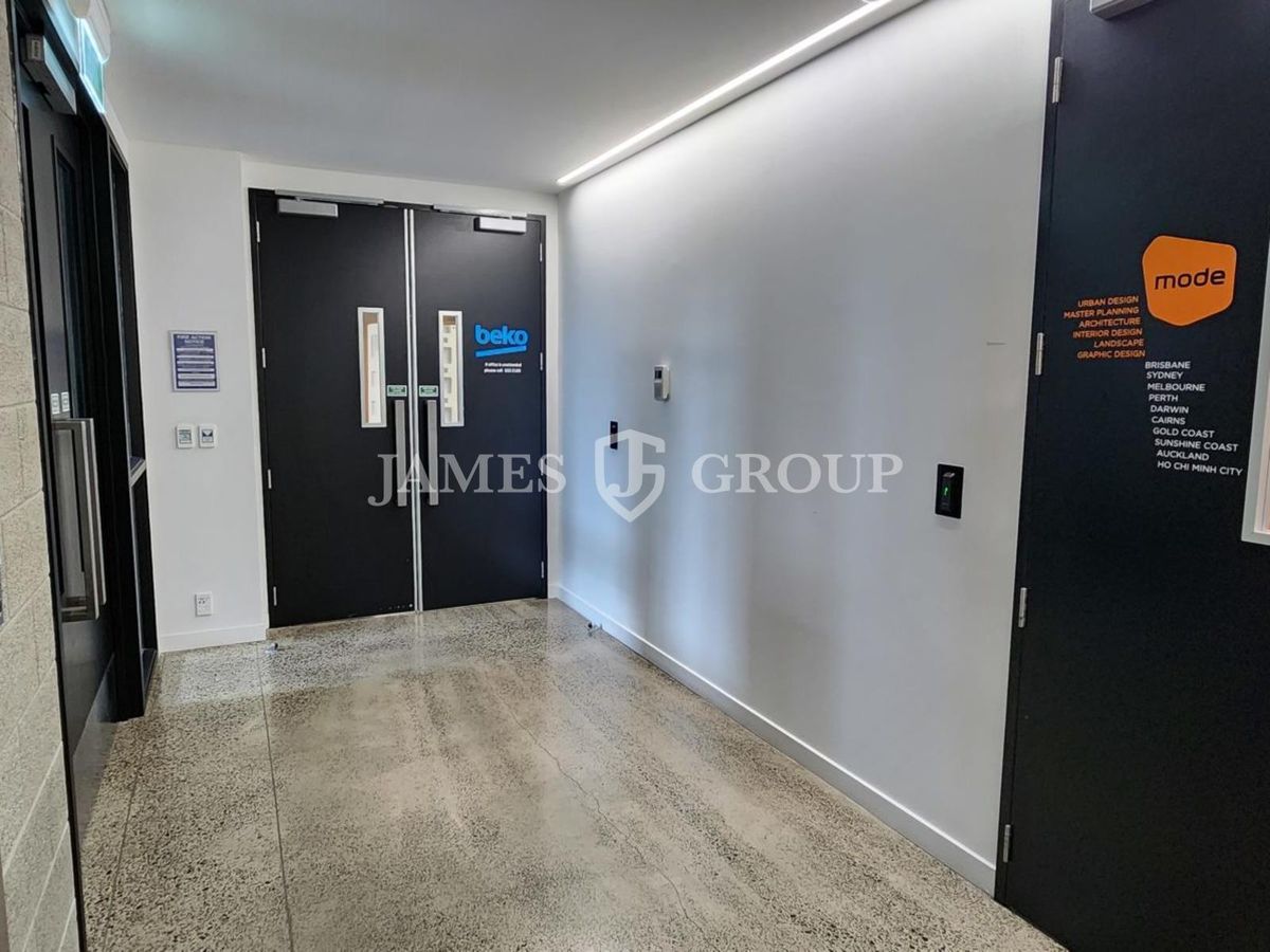 STUNNING FITTED PARNELL OFFICE - Mehr