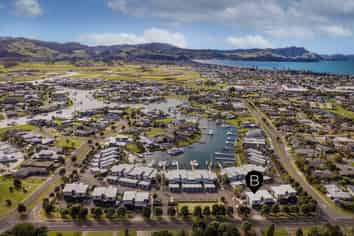 45/73 South Highway - Sovereign Pier, Whitianga
