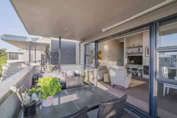 45/73 South Highway - Sovereign Pier, Whitianga